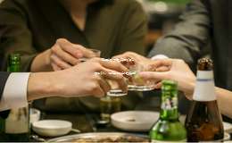 2025年品牌白酒加盟费用合理范围是多少，如何选择合适加盟费用？