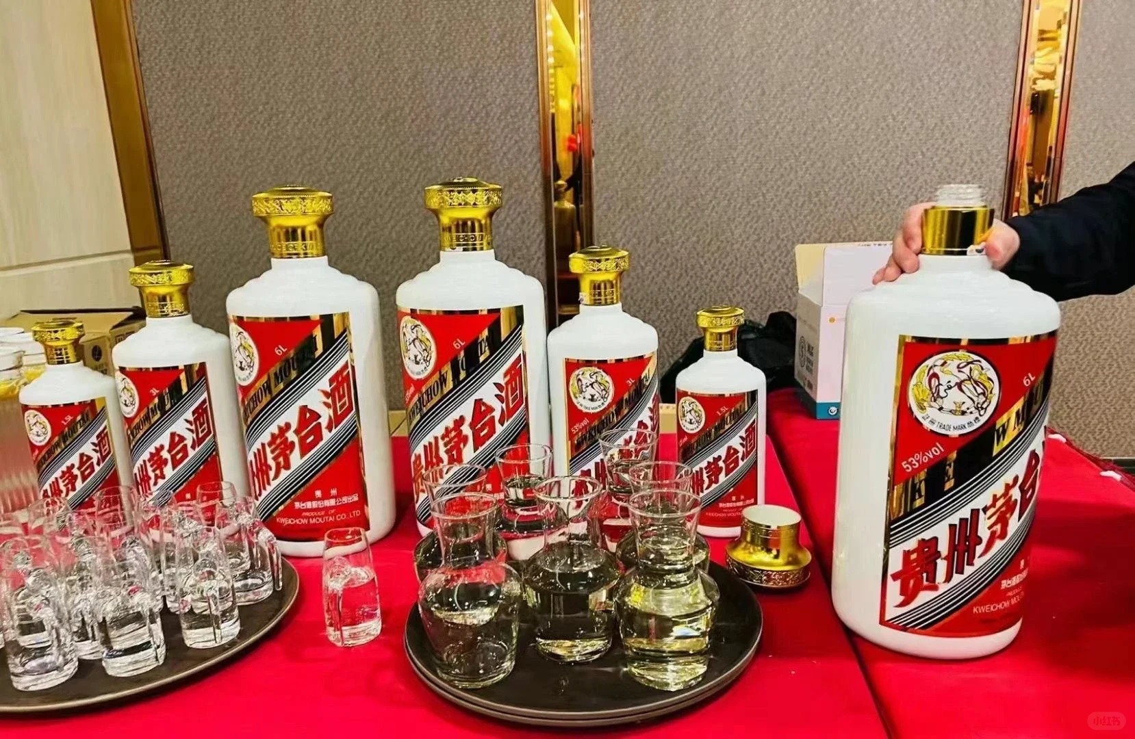 1l飞天茅台一箱几瓶,了解酒箱的秘密和价值