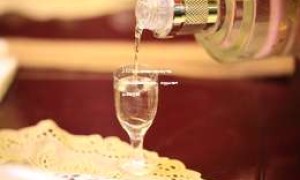 2025年白酒加盟市场前景广阔，优质白酒加盟项目推荐，投资白酒行业必看攻略